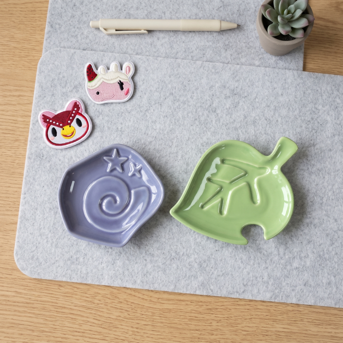 Animal Crossing Inspired Nook Leaf & Fossil Plate Set – 11cm & 10cm Ceramic Trinket Dishes