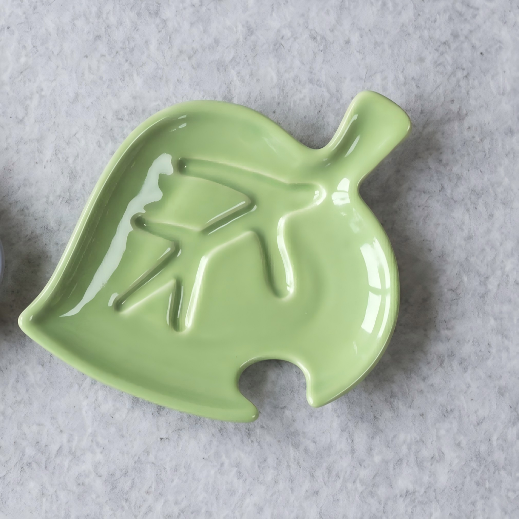 Animal Crossing Inspired Nook Leaf & Fossil Plate Set – 11cm & 10cm Ceramic Trinket Dishes
