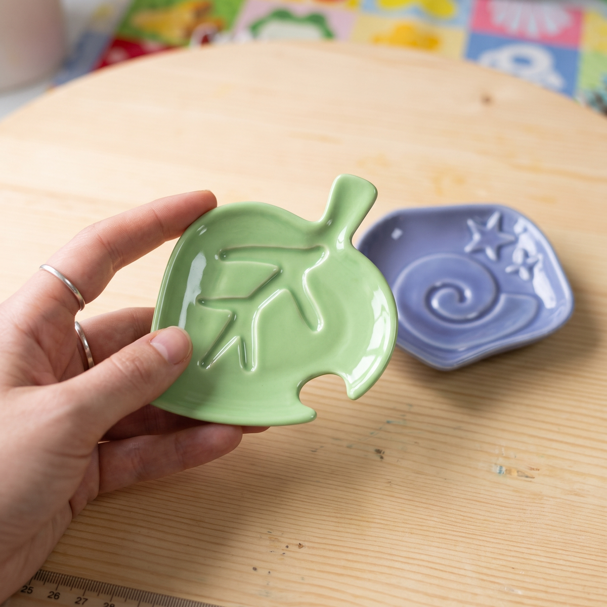 Animal Crossing Inspired Nook Leaf & Fossil Plate Set – 11cm & 10cm Ceramic Trinket Dishes