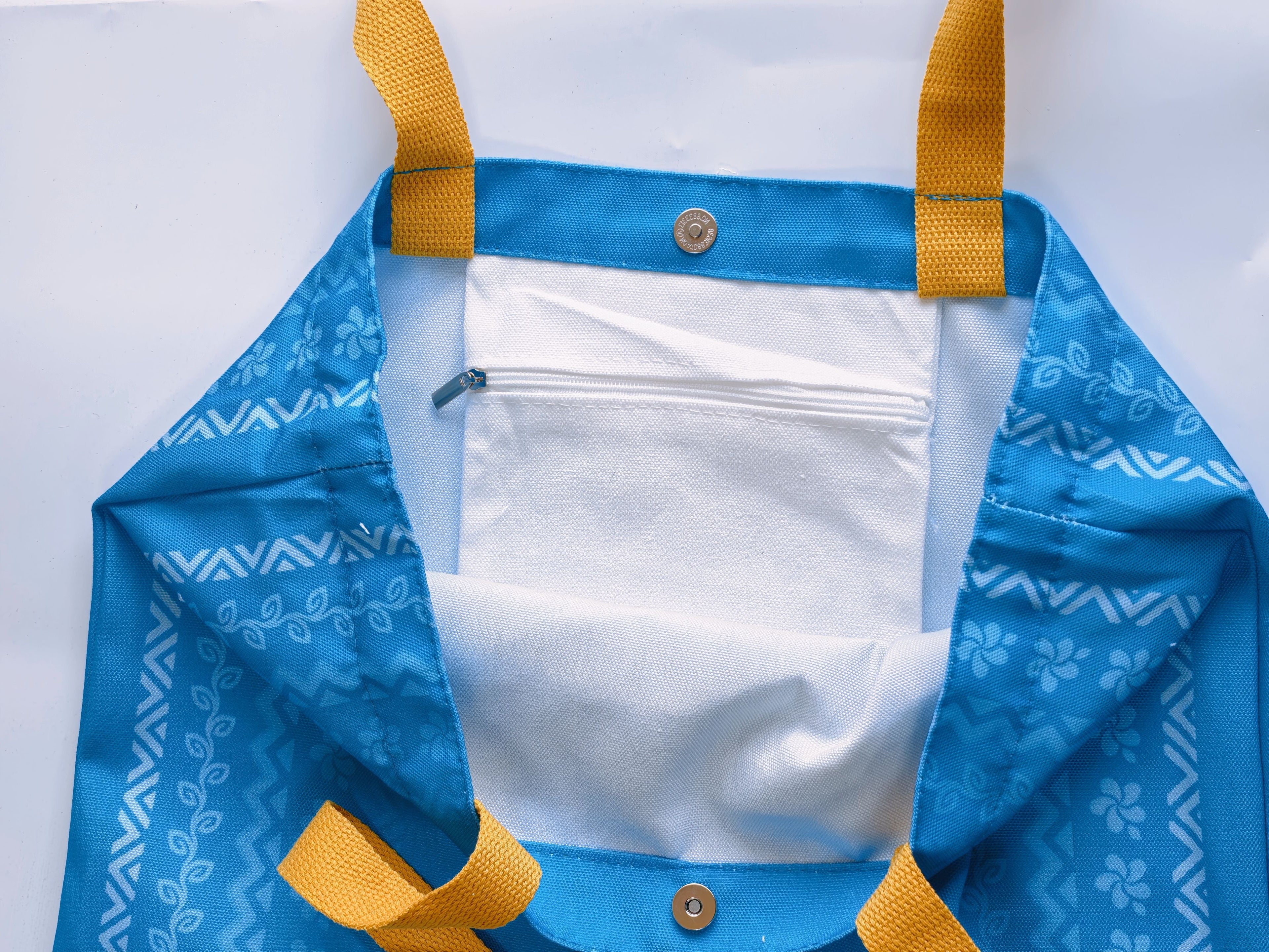 Animal Crossing Inspired Dodo Airline Adventure or Tom Nook & Isabelle– Duty Canvas Crossbody Bag